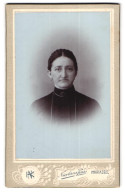 Fotografie Nicolaus Kuss, Mariazell, Wienerstrasse 61, Ältere Dame In Schwarz  - Anonyme Personen