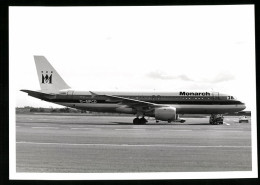 Fotografie Flugzeug Airbus A320, Passagierflugzeug Der Monarch Airline, Kennung G-MPCD  - Aviation