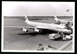 Fotografie Flugzeug Douglas DC-8, Passagierflugzeug National Air  - Luchtvaart