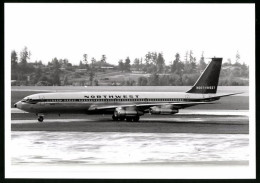 Fotografie Flugzeug Boeing 707, Passagierflugzeug Northwest  - Luftfahrt
