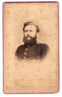 Fotografie J. Dahlendick, Kellinghusen, Portrait Soldat In Uniform Mit Vollbart  - War, Military