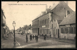 CPA Gamaches, Rue De Beauchamps Et Pensionnat  - Autres & Non Classés