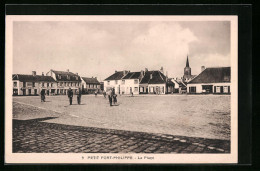 CPA Petit-Fort-Philippe, La Place  - Altri & Non Classificati