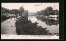 CPA Soissons, Les Bords De L`Aisne Près Du Mail  - Soissons