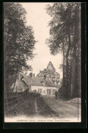 CPA Longpont, Entrée Du Village Route De Soissons  - Soissons