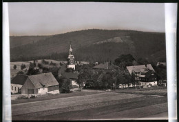 Fotografie Brück & Sohn Meissen, Ansicht Schellerhau I. Erzg., Partie Im Ort Mit Der KIrche Und Wohnhaus  - Places