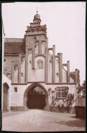 Fotografie Brück & Sohn Meissen, Ansicht Colditz I. Sa., Blick Auf Den Eingang Zum Schloss  - Orte