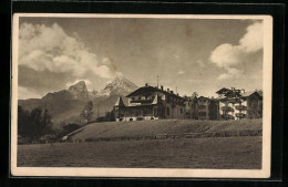 AK Berchtesgaden, Hotel Krone Mit Gegirgskulisse  - Berchtesgaden