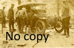 PHOTO FRANCAISE - NETTOYAGE DE L'AUTOMOBILE PAR LES PRISONNIERS A LEMMES PRES DE SOUILLY - VERDUN MEUSE GUERRE 1914 1918 - Guerre, Militaire