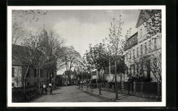 AK Zöblitz I. Erzgeb., Passanten In Der Schulstrasse  - Zöblitz