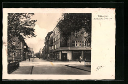 AK Bitterfeld, Hallesche Strasse Mit Geschäften  - Bitterfeld