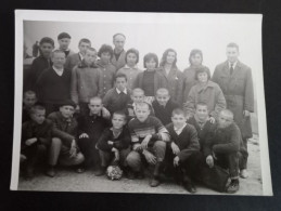 #21   Photo Noir Et Blanc Garçon Fille Photo D’école Photo De Groupe / Boy Girl School Photo Group Photo - Anonyme Personen