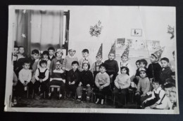 #21   Photo Noir Et Blanc Garçon Fille Photo D’école Photo De Groupe / Boy Girl School Photo Group Photo - Anonyme Personen