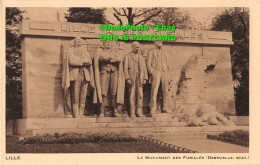 R453489 Lille. Le Monument Des Fusilles. Desruelle. Stat - Monde