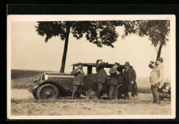 AK Opel-Auto, Umtrunk An Einem Lauschigen Platz  - Passenger Cars