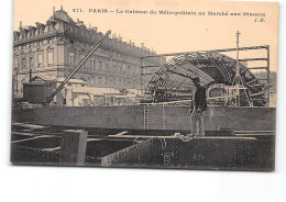 PARIS - Le Caisson Du Métropolitain Au Marché Aux Oiseaux - Très Bon état - Metro, Estaciones