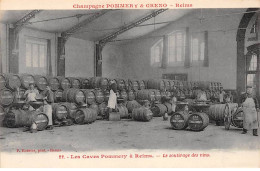 Les Caves Pommery à REIMS - Champagne Pommery Et Greno - Le Soutirage Des Vins - Très Bon état - Reims
