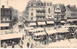 VALENCIENNES - La Place D'Armes Et La Rue De Paris - Très Bon état - Valenciennes