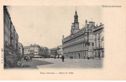 VALENCIENNES - Place D'Armes - Hôtel De Ville - Très Bon état - Valenciennes