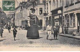 DOUAI - Famille Gayant - Jacquot Et Dans Le Fond La Route De Fortune - Très Bon état - Douai