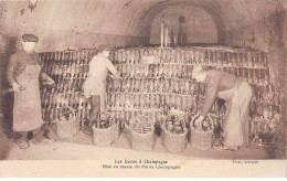 Les Caves à Champagne - Mise En Masse Du Vin De Champagne - Très Bon état - Sonstige & Ohne Zuordnung