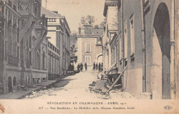 Révolution En Champagne 1911 - AY - Rue Gambetta - Le Mobilier De La Maison Gauthier - Très Bon état - Ay En Champagne