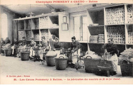 Les Caves Pommery à REIMS - Champagne Pommery Et Greno - La Fabrication Des Musclets - Très Bon état - Reims