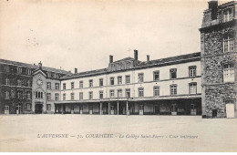 COURPIERE - Le Collège Saint Pierre - Cour Intérieure - Très Bon état - Courpiere