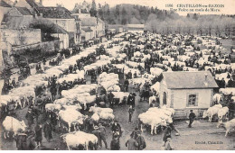 CHATILLON EN BAZOIS - Une Foire Au Mois De Mars - Très Bon état - Chatillon En Bazois