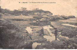 BIARRITZ - Les Rochers Du Port Des Pêcheurs à Marée Basse - état - Biarritz