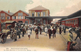 BOULOGNE SUR MER - La Gare Maritime à L'arrivée D'un Bateau - Très Bon état - Boulogne Sur Mer