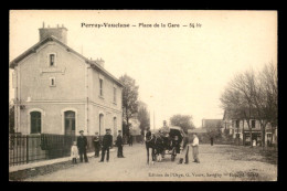 91 - PERRAY-VAUCLUSE - PLACE DE LA GARE ET LA GARE DE CHEMIN DE FER - Other & Unclassified