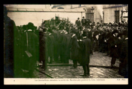 75 - PARIS - LES INVENTAIRES DANS LES EGLISES - LA RESISTANCE A L'EGLISE ST-PIERRE-DU-GROS-CAILLOU - Kirchen