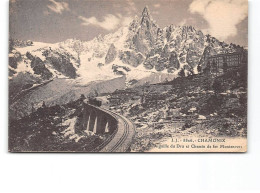 CHAMONIX - Aiguille Du Dru Et Chemin De Fer Montenvers - état - Chamonix-Mont-Blanc