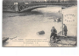 PARIS - Inondations De Janvier 1910 - Port Saint Nicolas - Repêchage Des Pièces De Vins - Douaniers - Très Bon état - Überschwemmung 1910