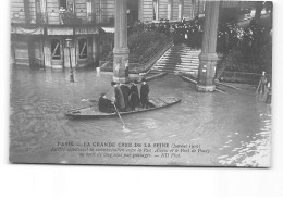 PARIS - La Grande Crue De La Seine - Janvier 1910 - Buchot Etablissant La Communication - Très Bon état - Überschwemmung 1910