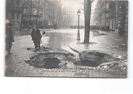 PARIS - La Grande Crue De La Seine - Janvier 1910 - Effondrement De La Voûte D'un Egout - Très Bon état - Inondations De 1910