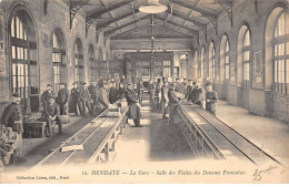 HENDAYE - La Gare - Salle Des Visites Des Douanes Françaises - Très Bon état - Hendaye