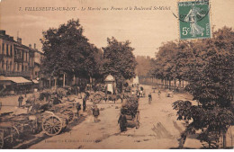 VILLENEUVE SUR LOT - Le Marché Aux Prunes Et Le Boulevard Saint Michel - Très Bon état - Villeneuve Sur Lot