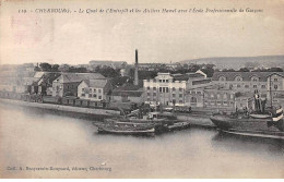 CHERBOURG - Le Quai De L'Entrepôt Et Les Ateliers Hamel Avec L'Ecole Professionnelle De Garçons - Très Bon état - Cherbourg