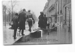 PARIS - La Grande Crue De La Seine - Janvier 1910 - Service De Ravitaillement Rue De Constantine - Très Bon état - Paris Flood, 1910