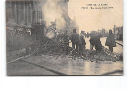 PARIS - Crue De La Seine - Une Pompe D'épuisement - Très Bon état - Inondations De 1910