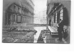 PARIS - La Grande Crue De La Seine - Janvier 1910 - Barrage Rue De L'Isly - Très Bon état - Inondations De 1910