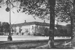 BOURG LA REINE : Le Lycée Lakanal - Très Bon état - Bourg La Reine