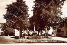 VALENTIGNEY : Place Emile-peugeot - Tres Bon Etat - Valentigney