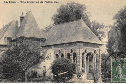 LAON : Vide Bouteilles De L'hotel-dieu - Etat - Laon