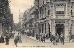 VICHY : La Rue Gunin-gridaine - Tres Bon Etat - Vichy