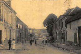 LONGPRE-les-CORPS-SAINTS : La Grande Rue - Etat (timbre Arraché) - Autres & Non Classés