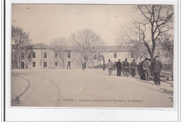 NIMES : Caserne D'infanterie Et Marché A La Feraille - Tres Bon Etat - Nîmes