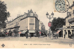 VICHY : Place Victor-hugpo - Tres Bon Etat - Vichy